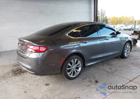 2015 Chrysler 200 Lx z USA, uszkodzony, nr VIN 1C3CCCFB0FN629529